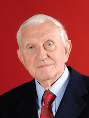 September 2009 ist Konrad-Wilhelm Delius in Bielefeld gestorben.