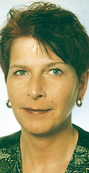 Gertrud Schäfer, bisher Mitglied der Geschäftsleitung der Emil Dittmann Presse-Grosso GmbH &amp; Co. KG in Staufenberg-Lutterberg we ... - Sch_fer-Gertrud-02