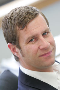 September fungiert Dr. Mark Specht, 34, (Foto) neben <b>Gert Nowotny</b> als <b>...</b> - Specht_Dr._Mark